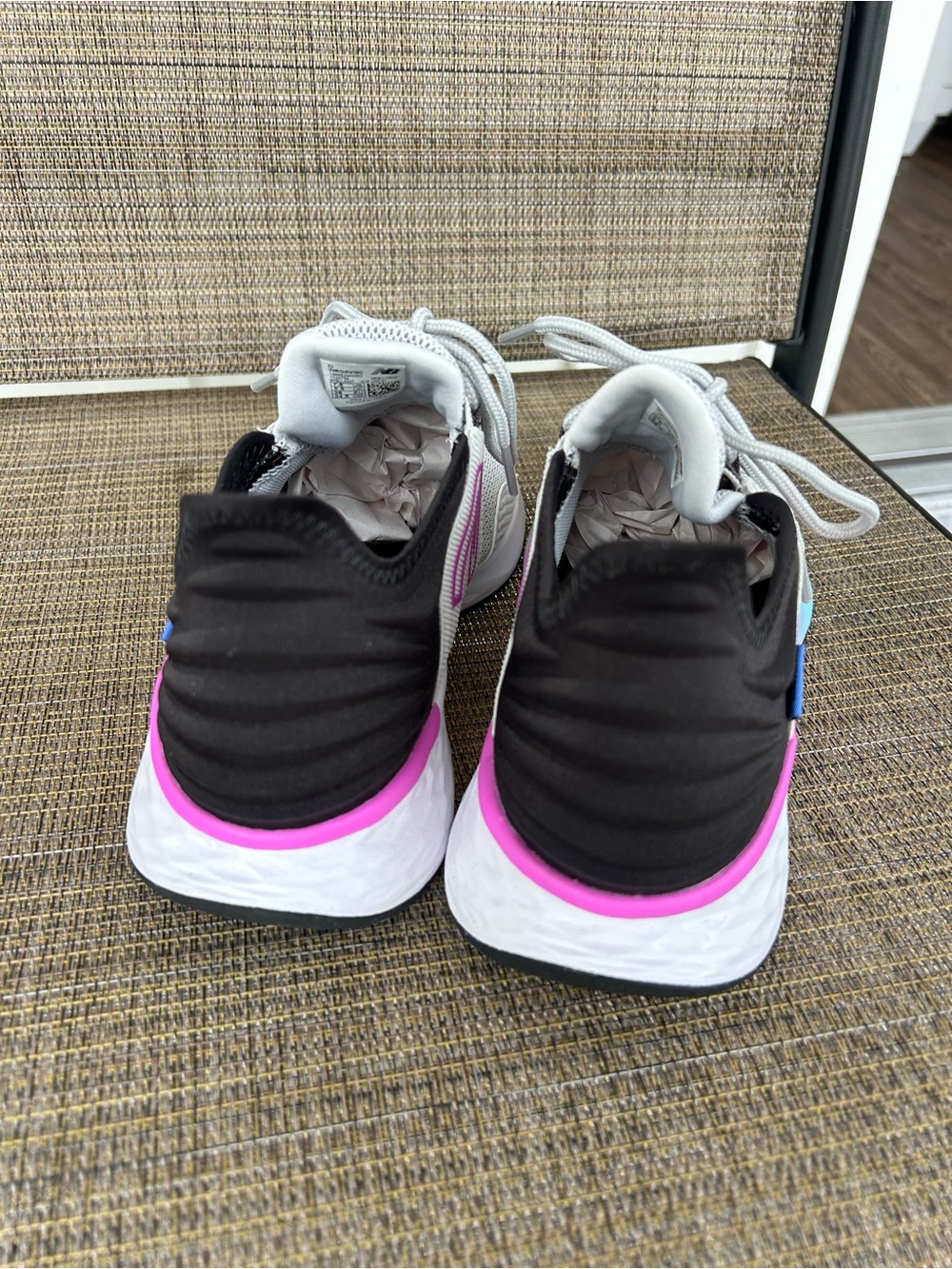 Like New Balance size 7.5 Fresh Foam Roav Sneakers Running Black Gray Pink shoes - Picture 4 of 7